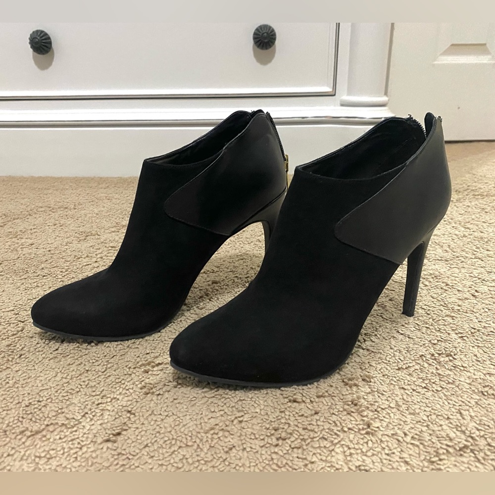 Michael Black Ankle Booties with zip high heel. Size 7